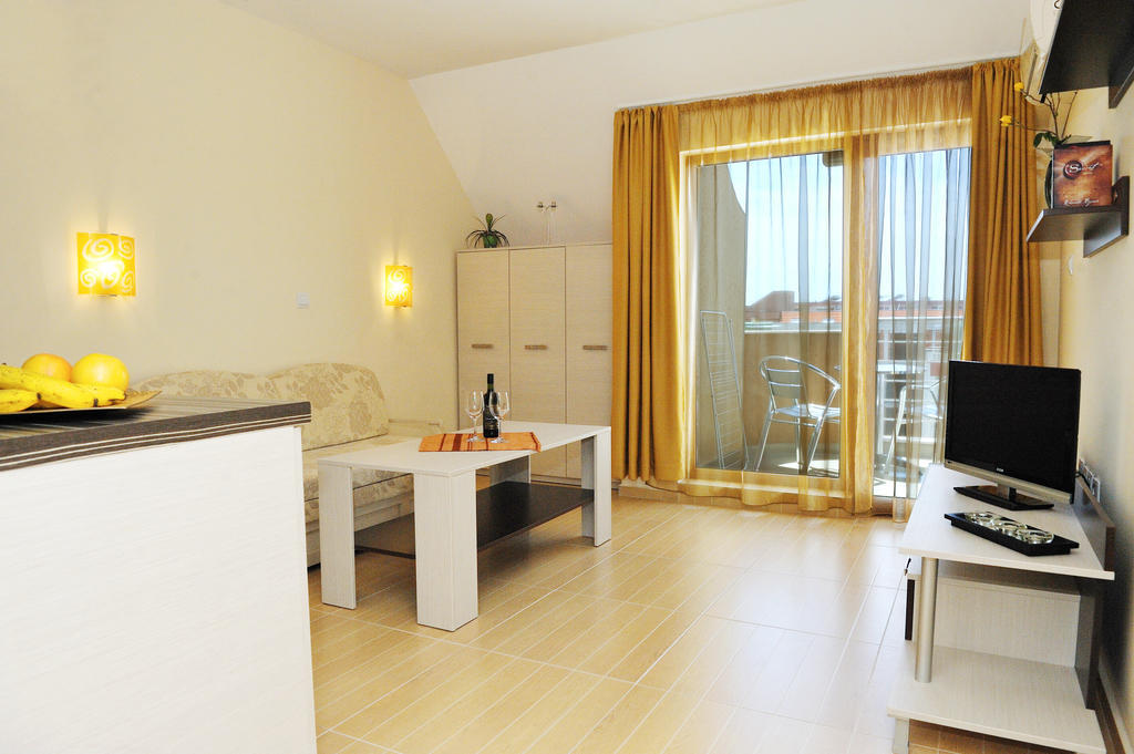 Hotel Iris Nesebar Habitación foto